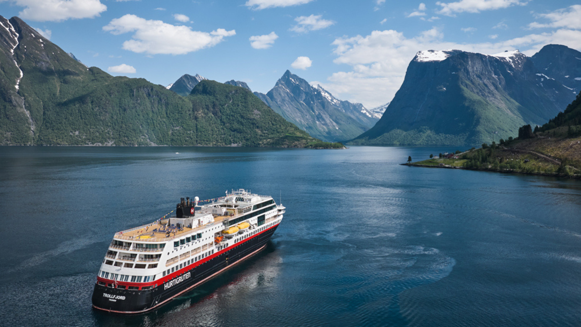 wisata-hurtigruten